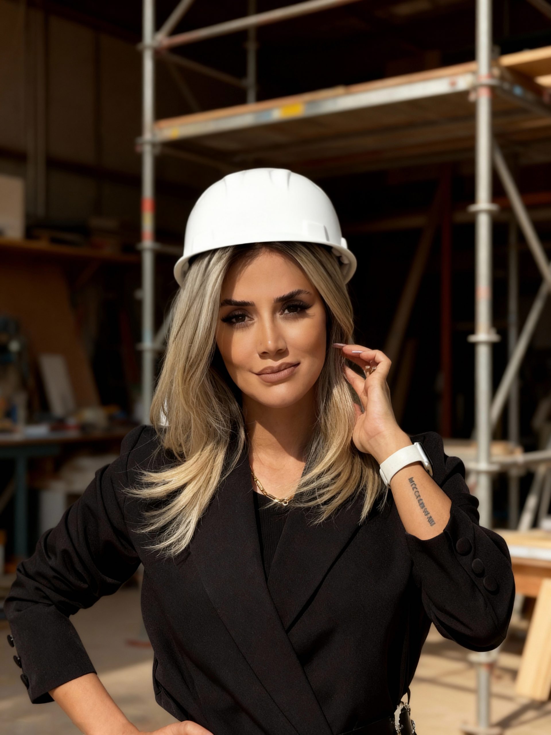 مهرنوش خراسانی